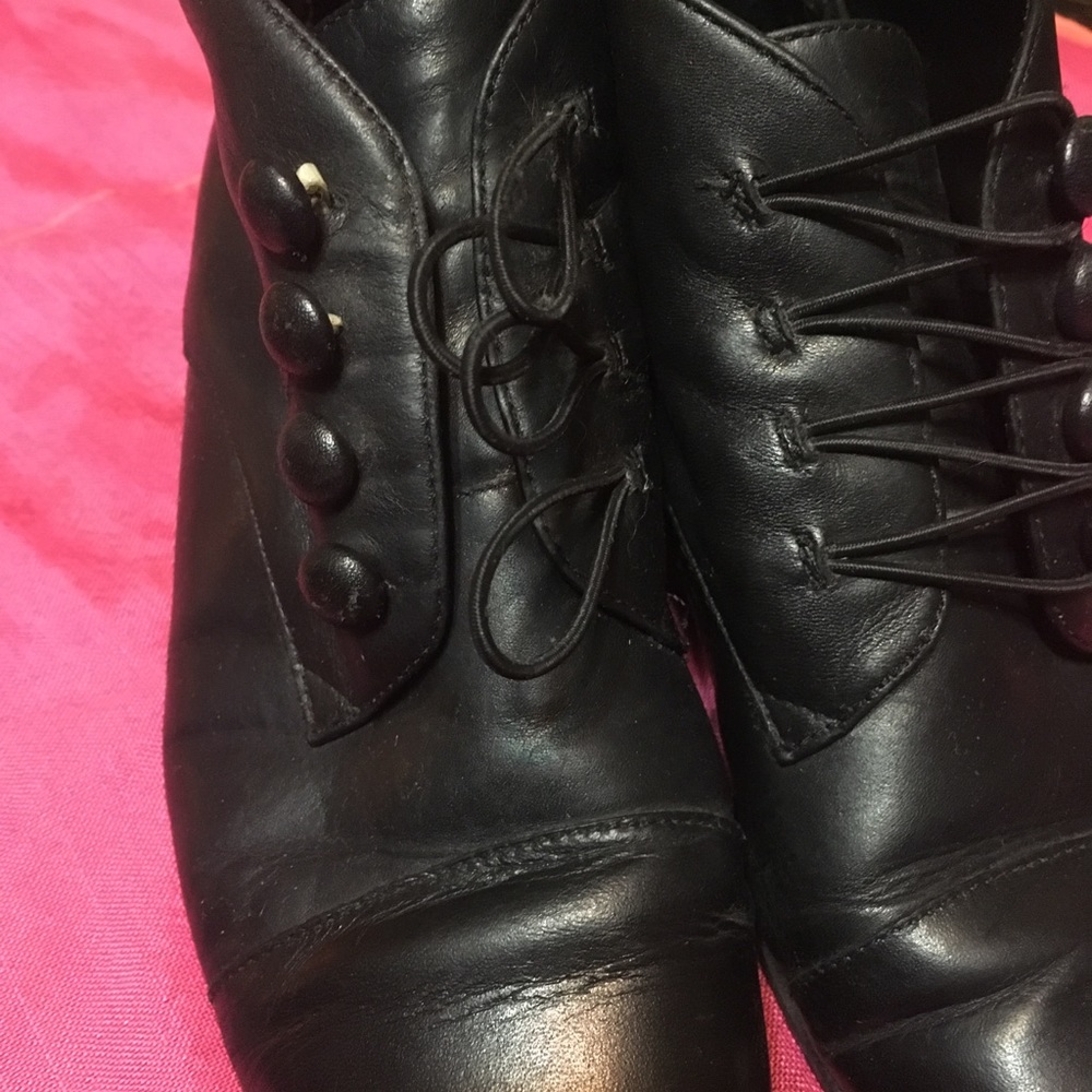 Leather booties. - Picture 3 of 6